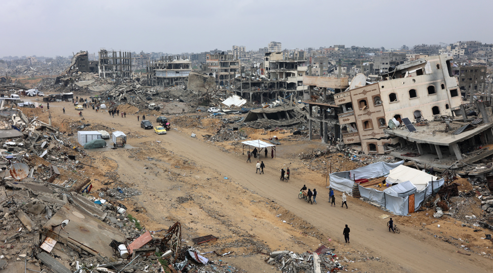 Israeli forces shoot dead teenager in Gaza despite ceasefire 