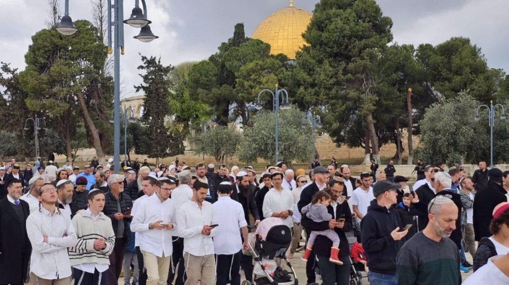 Hundreds of Israeli settlers storm Aqsa Mosque as West Bank raids claim another life
